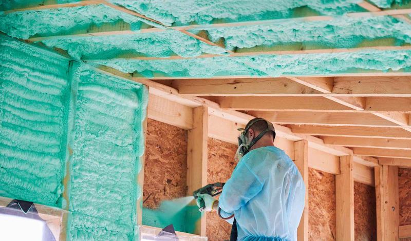 RESIDENTIAL SPRAY FOAM